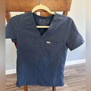 Figs dark harbor Catarina one pocket scrub top size XXS